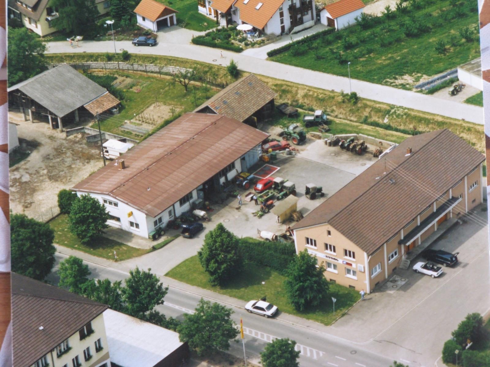 Historisches Luftbild der Betriebsgebäude in Oberrotweil